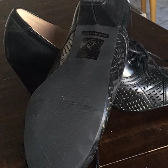 Chelsea Crew - Picture 3 of 3